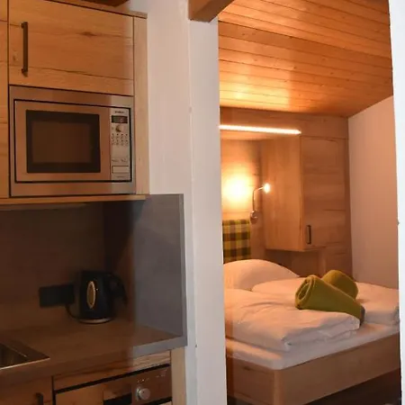 Emberger Apartment *